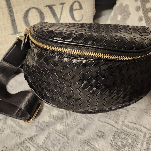 Purse - Picture 3 of 4